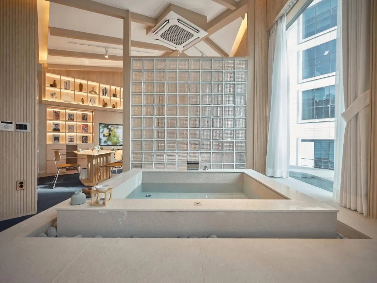Hotel Uh Suite Seoul Square